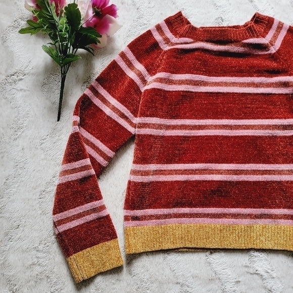Francescas Alya Lindsay Striped Chenille Soft Fall Red Yellow Hem Sweater Size M - Picture 3 of 12